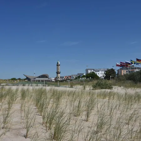 In Mit Meeresstrand 아파트 *